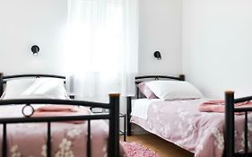 Rooms Nekic 1